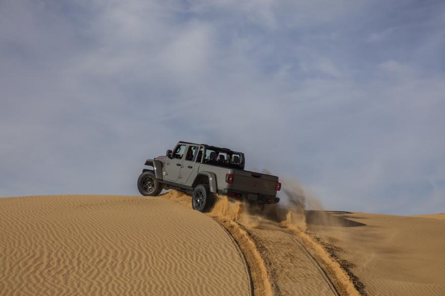  Jeep Gladiator Mojave (JT) 2020 года  (NA) (фото 28 из 58)